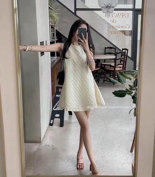 菱紋後拉鍊短洋 