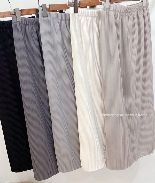 壓褶涼感天絲裙 