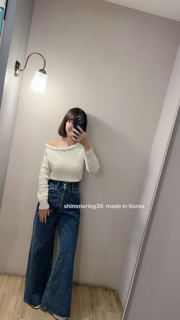 可拉斜肩或一字領麻花編織上衣 