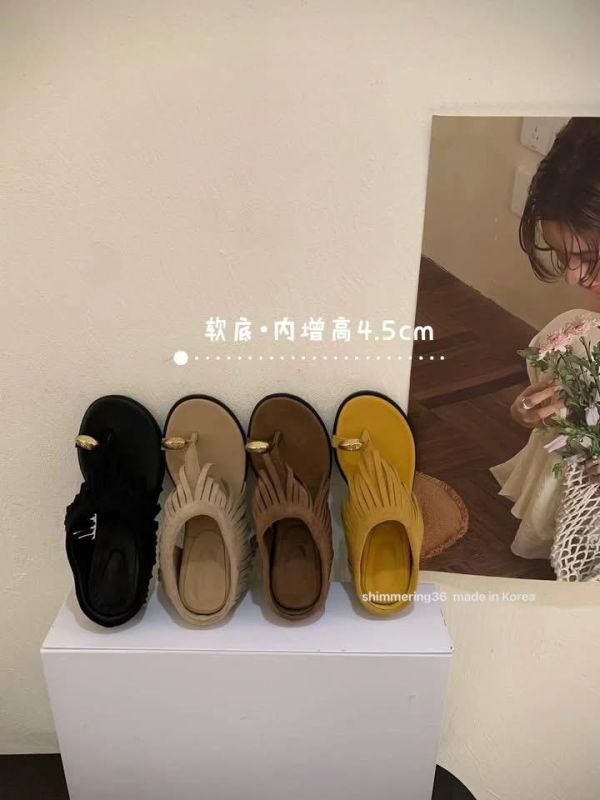 流蘇露趾高級半拖 