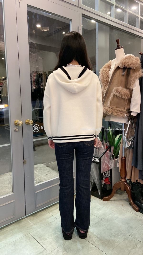 羊絨撞色連帽外 