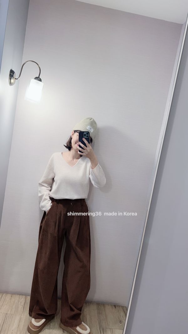 羊毛100%V領毛衣 