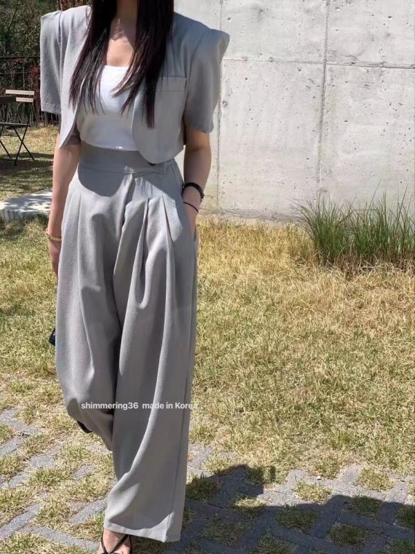 西裝套裝 