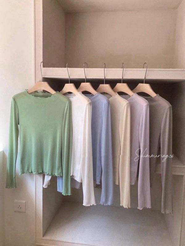 微透木耳邊上衣 