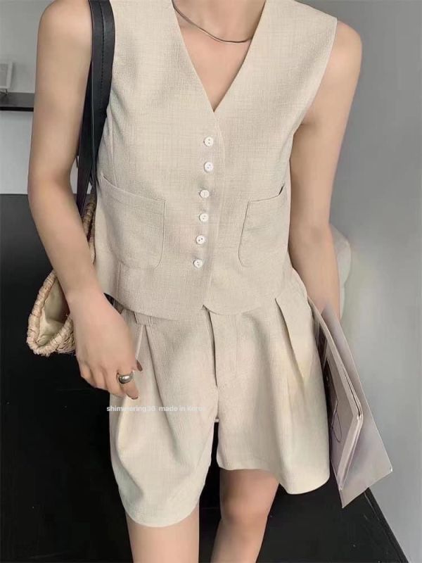 背心套裝 