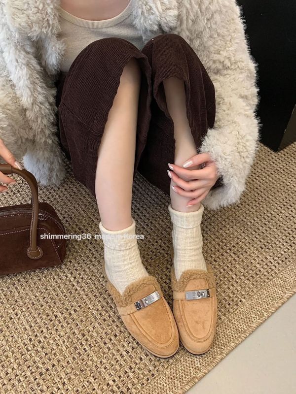 凱莉釦造型毛拖 