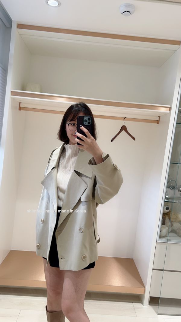 質感綁腰風衣外 