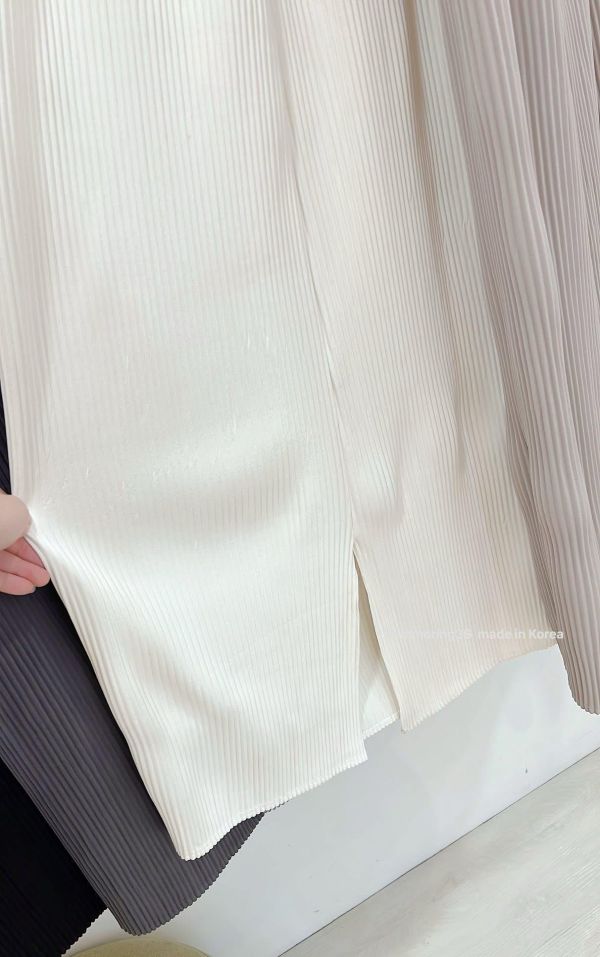 壓褶涼感天絲裙 