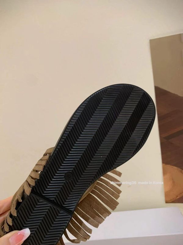 流蘇露趾高級半拖 