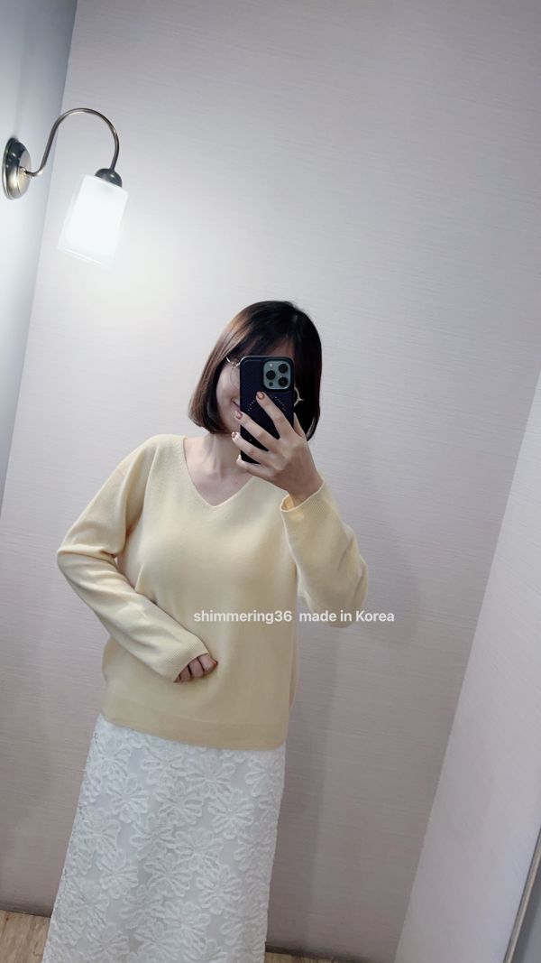 羊毛100%V領毛衣 