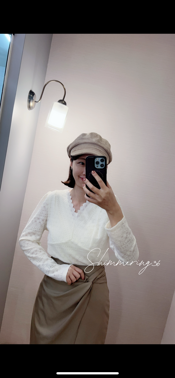 內刷毛蕾絲上衣 