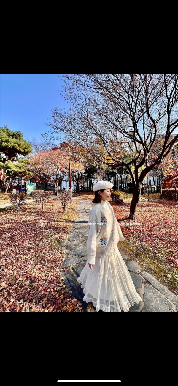 羊毛10%刺繡花外套 