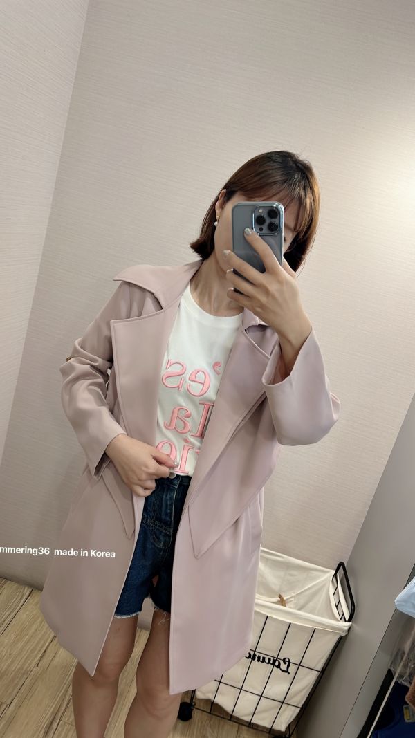 質感熱賣風衣 
