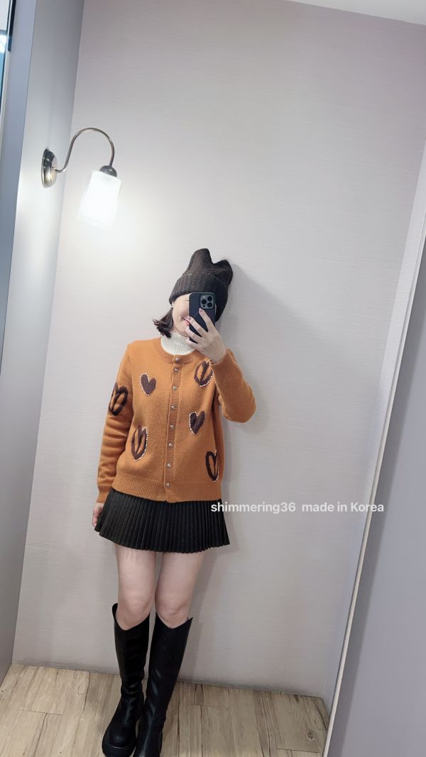 羊毛90%愛心釘珠外套 