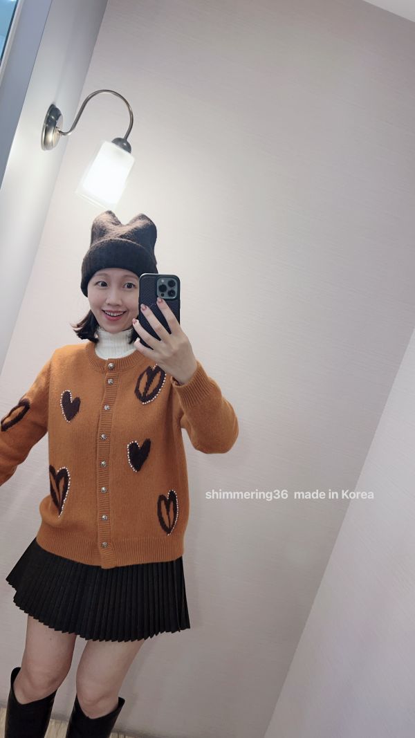 羊毛90%愛心釘珠外套 