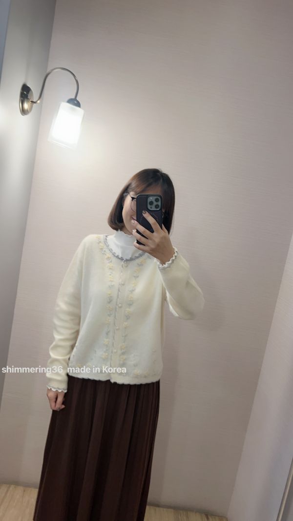 羊毛100%刺繡花外 