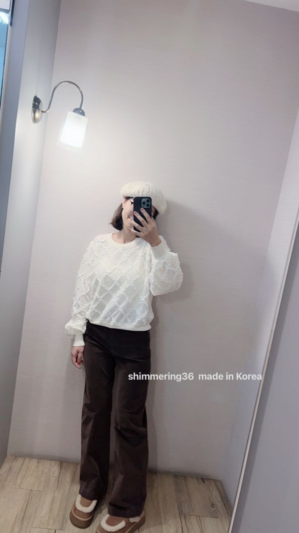 顯瘦坑紋直筒褲（無內刷毛） 