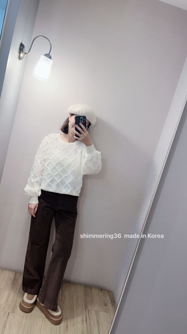 顯瘦坑紋直筒褲（無內刷毛） 