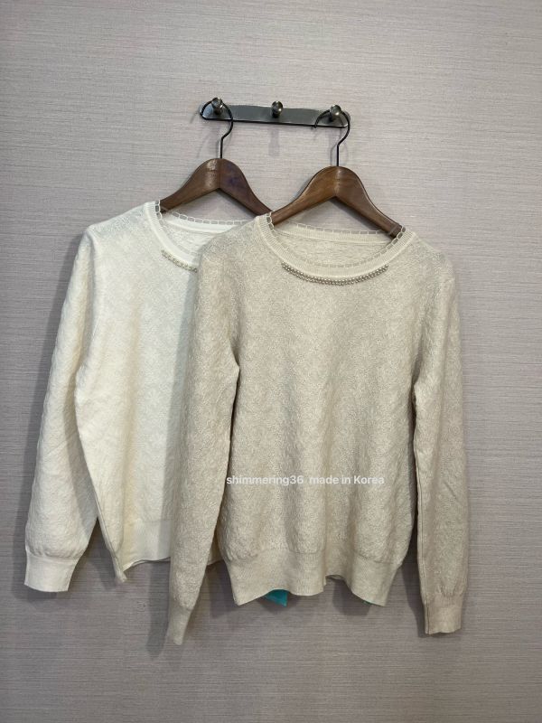 釘珠立體紋路針織上衣 