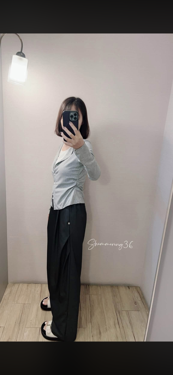 側釦抓皺造型褲 