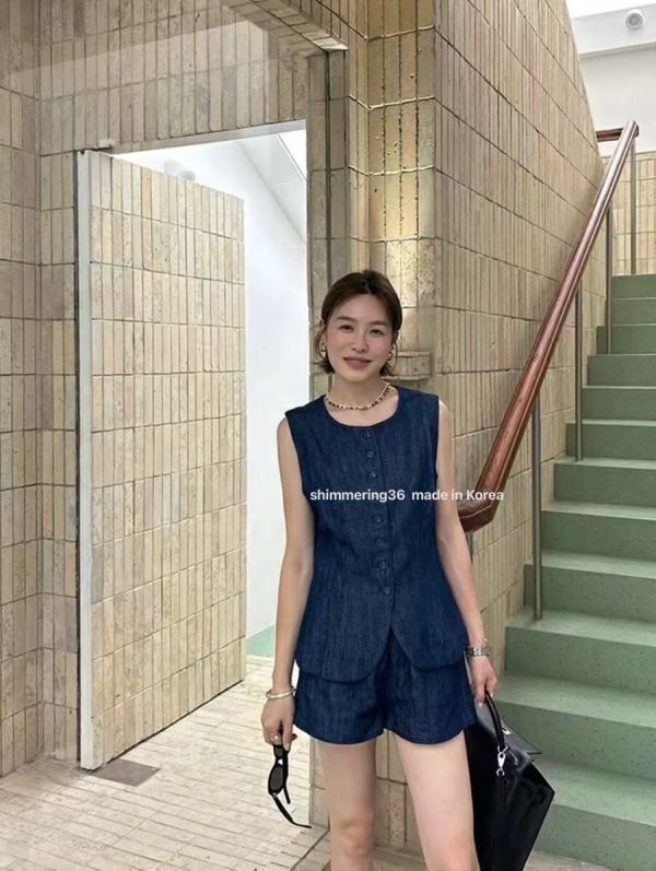 牛仔背心套裝 