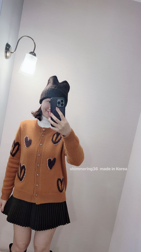 羊毛90%愛心釘珠外套 