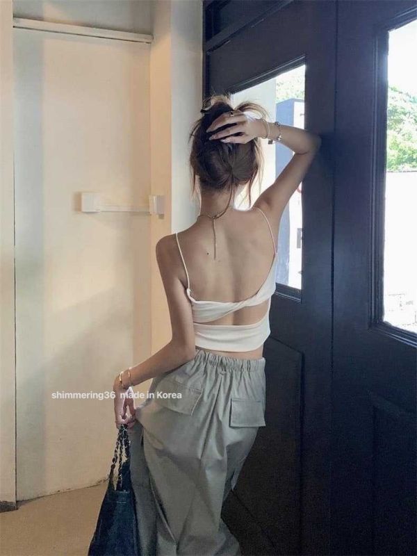 美背罩杯背心 