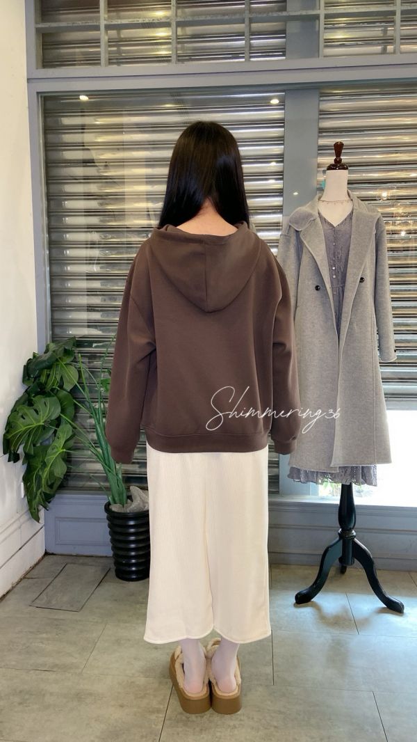 門市熱賣英字太空棉燙鑽帽T 