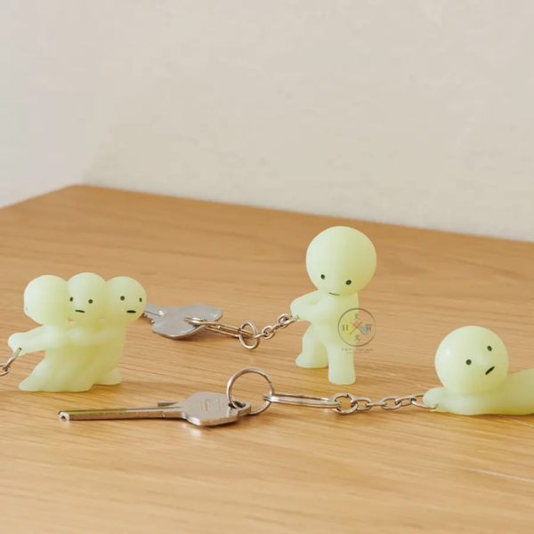 SMISKI 夜光精靈鑰匙圈 公仔 吊飾 同心協力 奮不顧身 勇往直前 3選1 