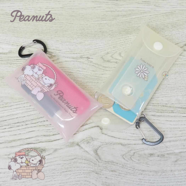 SNOOPY 史努比 歐拉夫 草莓季 透明 方形卡片 零錢包 收納包 附扣環 2選1 日本製 