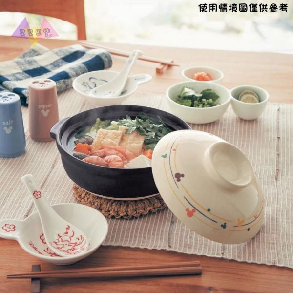 迪士尼小熊維尼吃蜂蜜跳跳虎倒立米黃底陶鍋土鍋盒裝 日本製 