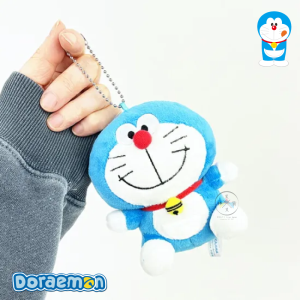 預購10月 哆啦A夢 DORAEMON 微笑 絨毛吊飾 坐姿 站姿 2選1 
