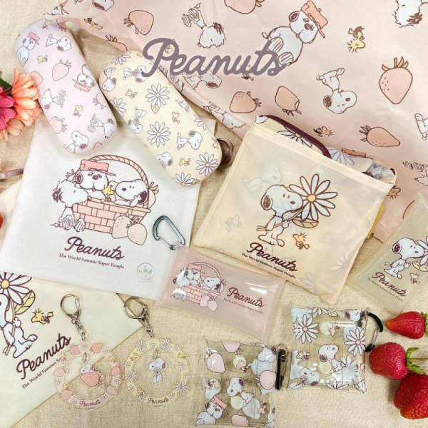 SNOOPY 史努比 歐拉夫 草莓季 透明 方形卡片 零錢包 收納包 附扣環 2選1 日本製 