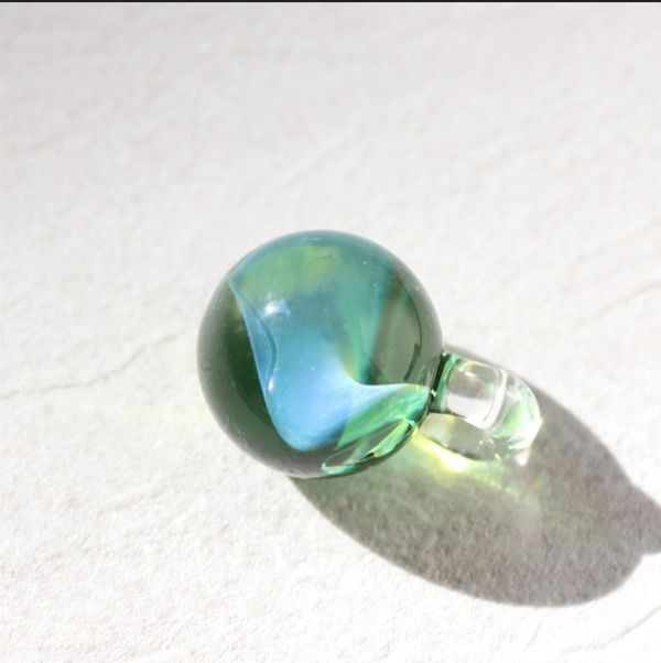 宇宙系列項鍊 精湛工藝,鑽石,貴金屬,珠寶,玻璃,純銀,純金,飾品,項鍊,禮物,禮品,穿搭,獨一無二,吊墜,戒指,時尚,配件,耳環,手鍊,前衛,玻璃工藝,風格,生日禮物