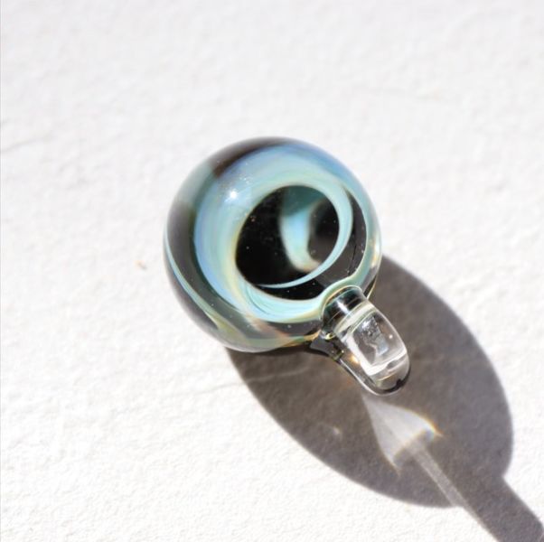 宇宙系列項鍊 精湛工藝,鑽石,貴金屬,珠寶,玻璃,純銀,純金,飾品,項鍊,禮物,禮品,穿搭,獨一無二,吊墜,戒指,時尚,配件,耳環,手鍊,前衛,玻璃工藝,風格,生日禮物