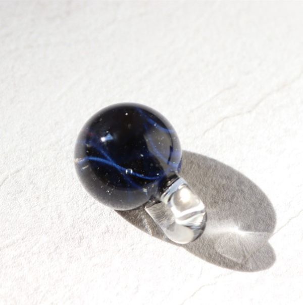 宇宙系列項鍊 精湛工藝,鑽石,貴金屬,珠寶,玻璃,純銀,純金,飾品,項鍊,禮物,禮品,穿搭,獨一無二,吊墜,戒指,時尚,配件,耳環,手鍊,前衛,玻璃工藝,風格,生日禮物