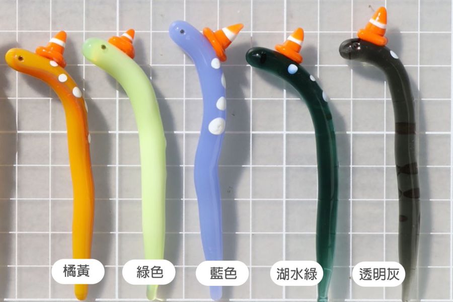 花園鰻盆栽/魚缸擺飾 三角錐點點款(現貨+預購) 精湛工藝,鑽石,貴金屬,珠寶,玻璃,純銀,純金,飾品,項鍊,禮物,禮品,穿搭,獨一無二,吊墜,戒指,時尚,配件,耳環,手鍊,前衛,玻璃工藝,風格,生日禮物