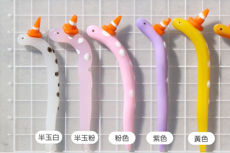 花園鰻盆栽/魚缸擺飾 三角錐點點款(現貨+預購) 精湛工藝,鑽石,貴金屬,珠寶,玻璃,純銀,純金,飾品,項鍊,禮物,禮品,穿搭,獨一無二,吊墜,戒指,時尚,配件,耳環,手鍊,前衛,玻璃工藝,風格,生日禮物