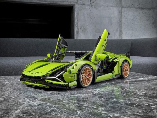 樂高 LEGO 42115 藍寶堅尼 Lamborghini Sián FKP 37 1/8 