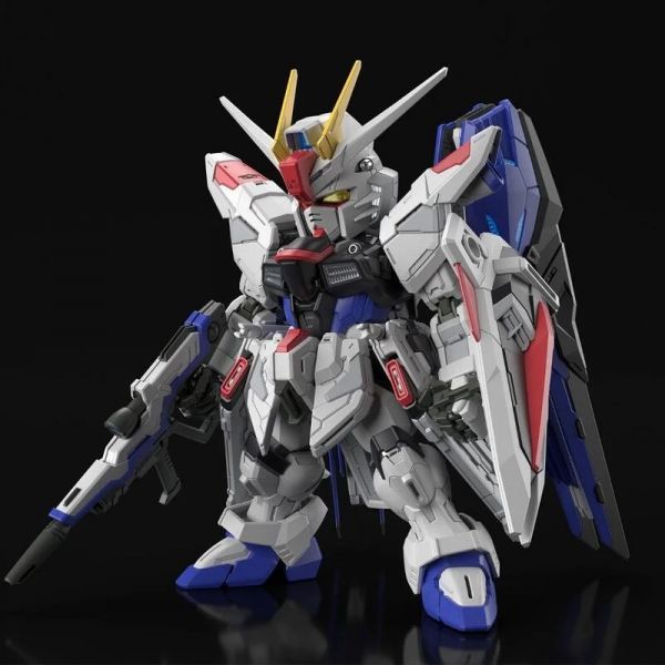 BANDAI 組裝模型 MGSD 自由鋼彈 