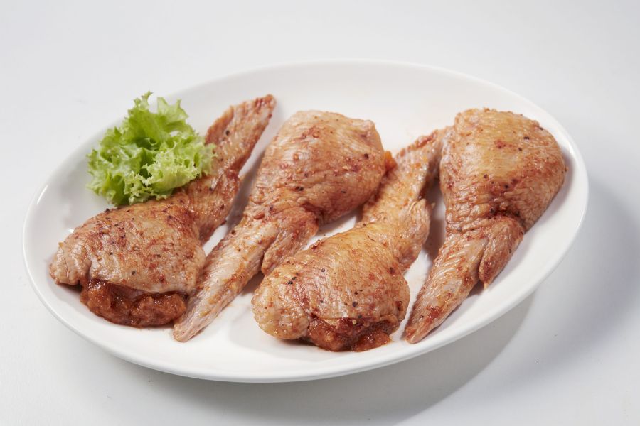 明太子雞翅10隻 明太子雞翅 明太子秋刀魚 冷凍食材 溫體雞 電宰雞 餐廳 盤商 團購 專業代工 包裝 盛食堂超市 RichMarket新北市永和區復興街81號 (02)89219626 盛佳貿易 統編90200774 群竑流通行銷 統編52941685