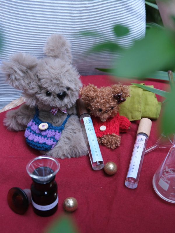 冬伴｜年度季節調⾹ A 班：2025/12/12 早鳥x1人 ⾹⽔調⾹
⼯藝體驗課