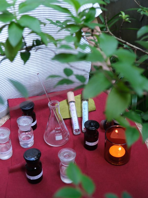 冬伴｜年度季節調⾹ A 班：2025/12/12 早鳥x1人 ⾹⽔調⾹
⼯藝體驗課