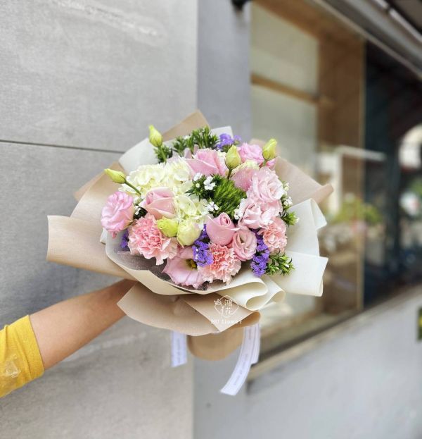 粉愛媽咪母親節感恩花禮~客製版 母親節花束,康乃馨花束,客製化康乃馨花束,代客送花,鴻花花店,珍惜所託,全程保密