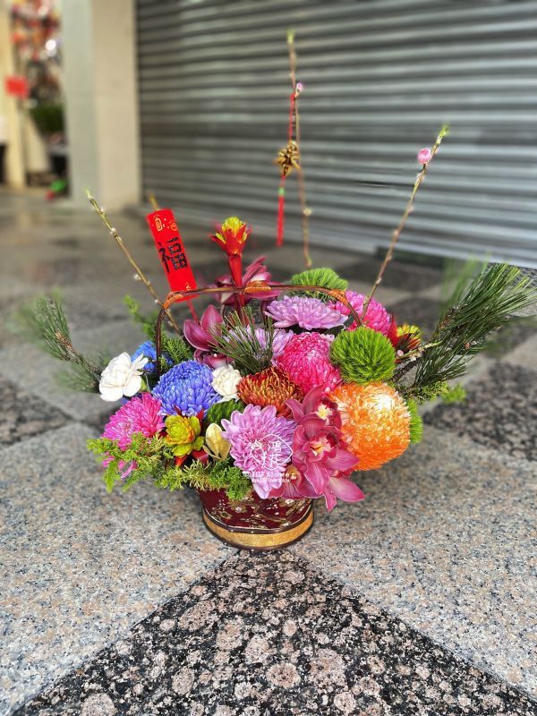 農曆新春精緻盆花 想讓家裡有濃厚的過年氣氛嗎?農曆春節過年喜慶花禮蘭花花禮/喜氣盆花/梅蘭竹菊
富貴菊/牡丹菊報歲花喜慶蝴蝶蘭東亞蘭喜慶盆花 鴻花花店 代客送花 花語覓花坊