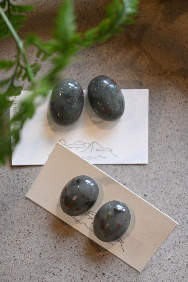 雞血石耳環(一對)｜寶石拼圖 