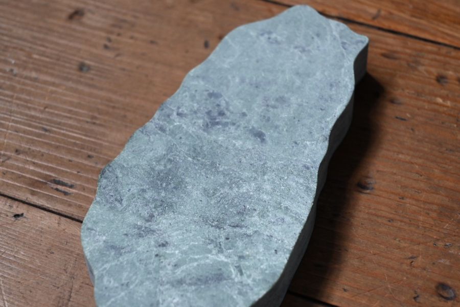 蛇紋石台灣島 | 磨砂 