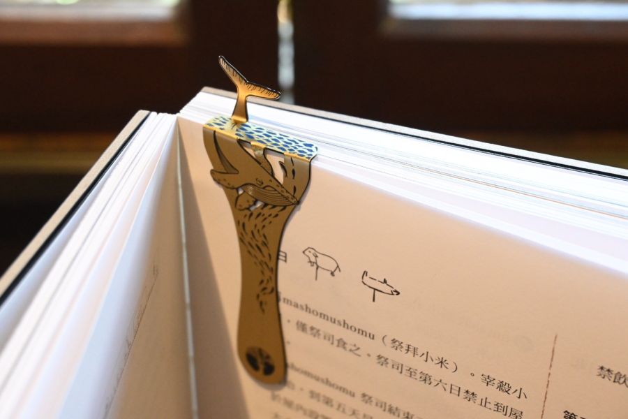 鯨落直角書籤｜滾雪球設計 