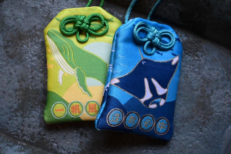 多羅滿鯨豚御守 