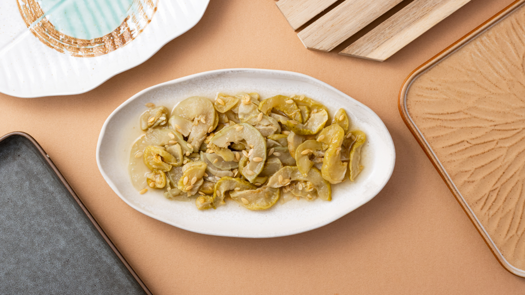 手工酸瓜 (160g/包) 手工酸瓜、酸瓜、糖醋酸瓜、開胃小菜、酸甜漬物、手工醃瓜、便當配菜、酸瓜罐頭、職人手作、家常開胃菜、酸脆小黃瓜、酸瓜料理、涼拌酸瓜、解膩小菜、傳統醃漬品